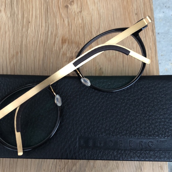 Luxury Eyewear - Picture 4 of 4